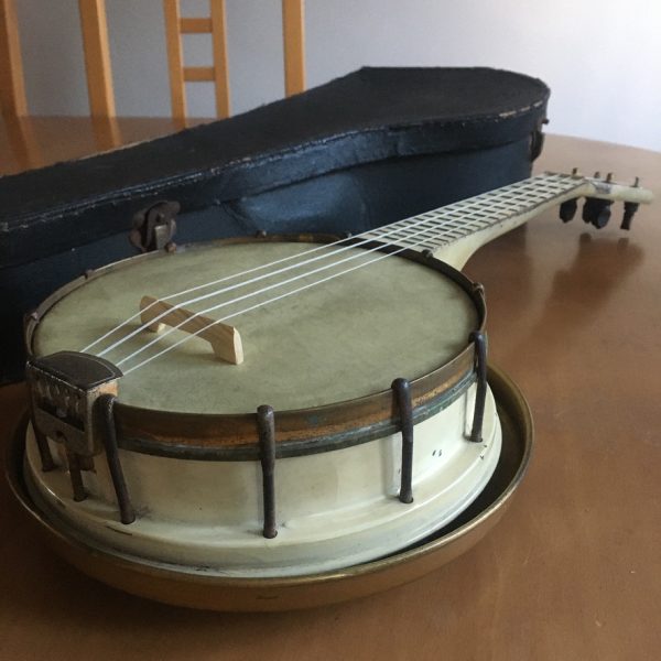 Vintage White Banjolele British 7" Head with Resonator and Case 4 String
