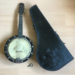 Vintage Dulcetta London Mandolin Banjo, Banjolin with faux crocodile skin hard case