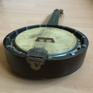 Vintage Dulcetta London Mandolin Banjo, Banjolin with faux crocodile skin hard case