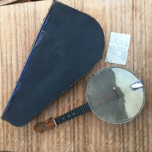 John Grey & Sons Banjolele 10