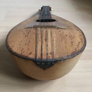 Neapolitan Mandolin light bowl player late 1800s