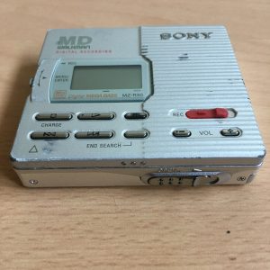 Sony MiniDisc MD Walkman MZ-R90
