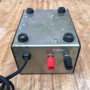 8 Track Bundle Car Stereo Tape Player LW/MW Radio + 22 x Tapes DC + Power Supply