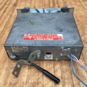 8 Track Bundle Car Stereo Tape Player LW/MW Radio + 22 x Tapes DC + Power Supply