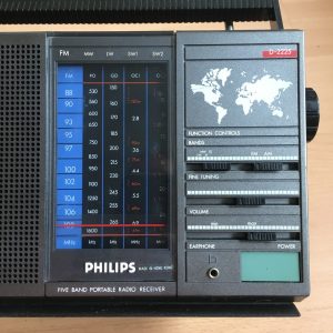 Philips D-2225 LW MW FM AM SW Five Band Radio