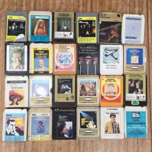 8 Track Bundle Car Stereo Tape Player LW/MW Radio + 22 x Tapes DC + Power Supply