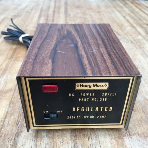 8 Track Bundle Car Stereo Tape Player LW/MW Radio + 22 x Tapes DC + Power Supply