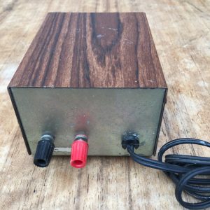 8 Track Bundle Car Stereo Tape Player LW/MW Radio + 22 x Tapes DC + Power Supply