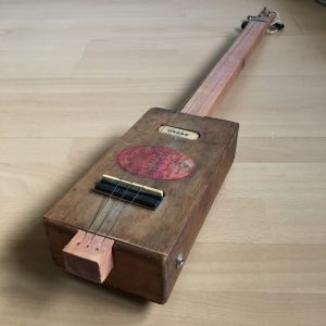 Cigar Box Electric Guitar Little Moricos House of Lords