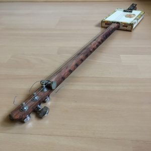 Cigar Box Electric Guitar Romeo Y Julieta Habana
