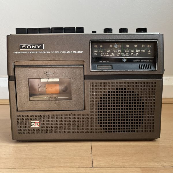 Sony CF-310L Radio Cassette Player Early 1970s - Image 2