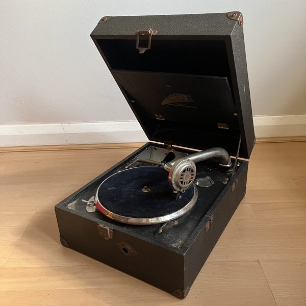 Antique 1920s Decca Crescendo Portable Wind Up Gramophone w/ BANDMASTER soundbox