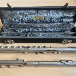 Besson Embassy London 415722 Flute & Hard Case C Flute. Made in England