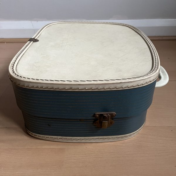 1950/60s Vintage Fidelity Portable Record Player Model HF22