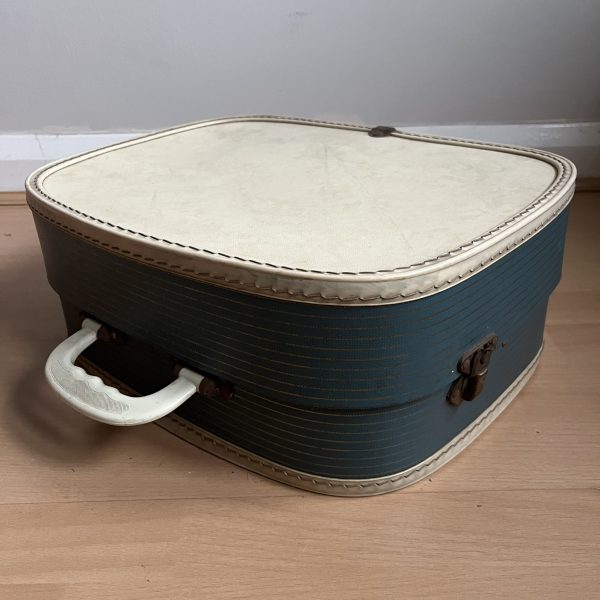 1950/60s Vintage Fidelity Portable Record Player Model HF22