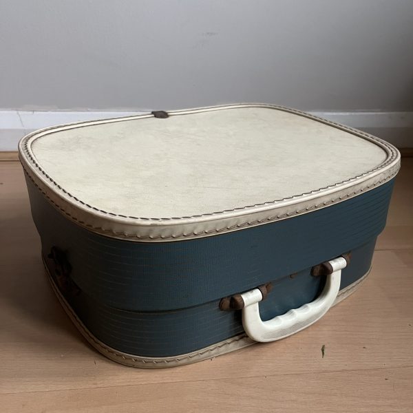 1950/60s Vintage Fidelity Portable Record Player Model HF22