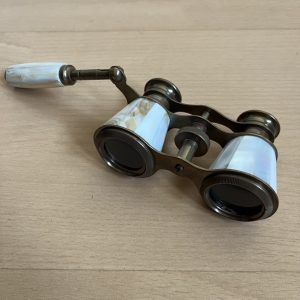 Antique Victorian/Edwardian Mother of Pearl Opera Glasses