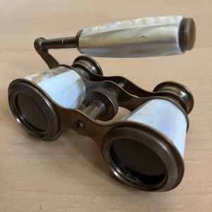 Antique Victorian/Edwardian Mother of Pearl Opera Glasses