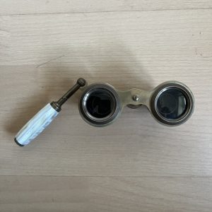 Antique Victorian/Edwardian Mother of Pearl Opera Glasses