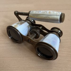 Antique Victorian/Edwardian Mother of Pearl Opera Glasses