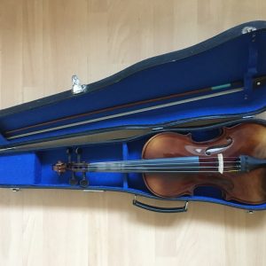 B&H 400 Series Violin cased