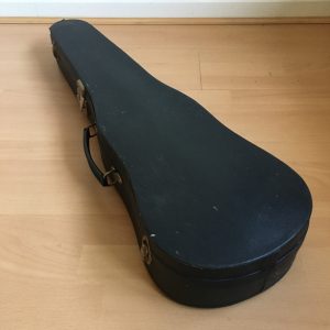 B&H 400 Series Violin cased
