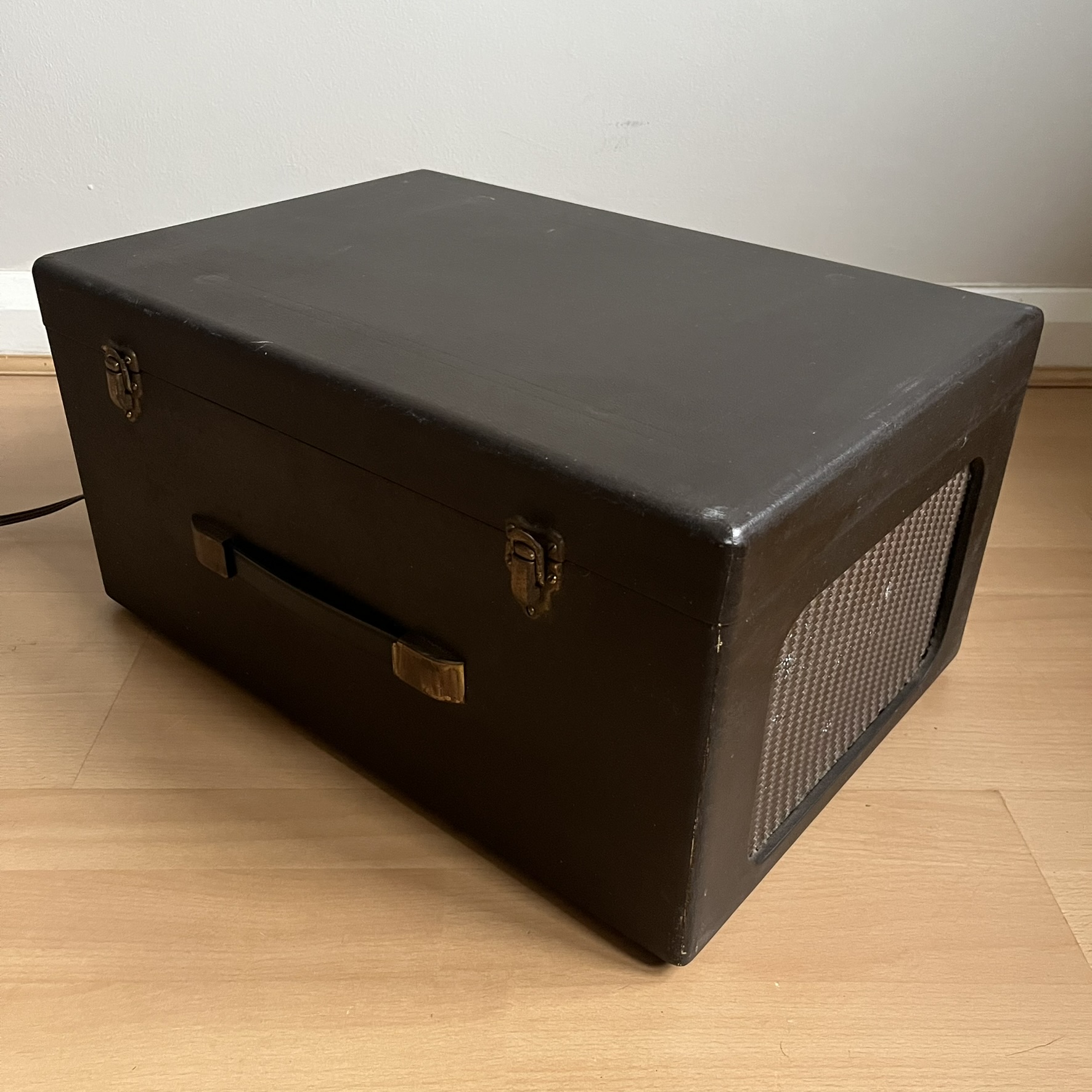 HMV 2001 His Master's Voice Three Speed Record Player 1955