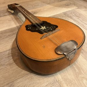 artia mandolin