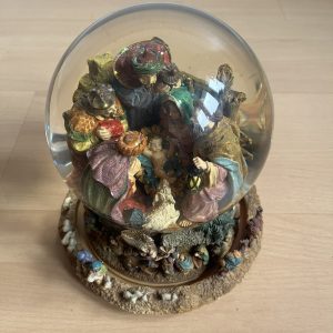 Kirkland Signature Nativity Musical Waterglobe with revolving base plays Joy to the World