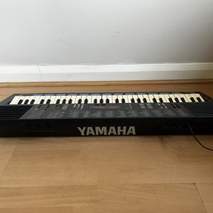 Yamaha PSS-680 PortaSound Keyboard Made in Japan 1980s