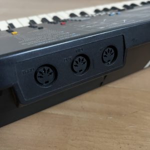 Yamaha PSS-680 PortaSound Keyboard Made in Japan 1980s