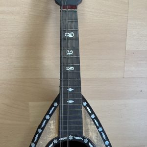 1896 Cav. Giovanni de Meglio e Figlio Neapolitan Mandolin cased